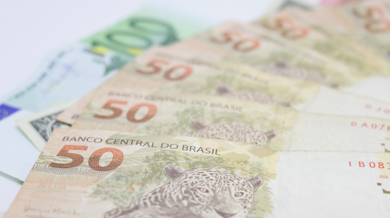 13º: Veja Como Brasileiros Planejam Usar o Benefício em 2025